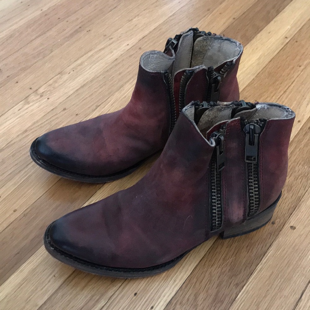 Dark Purple Rustic Ankle Cowboy Boots size 7.5